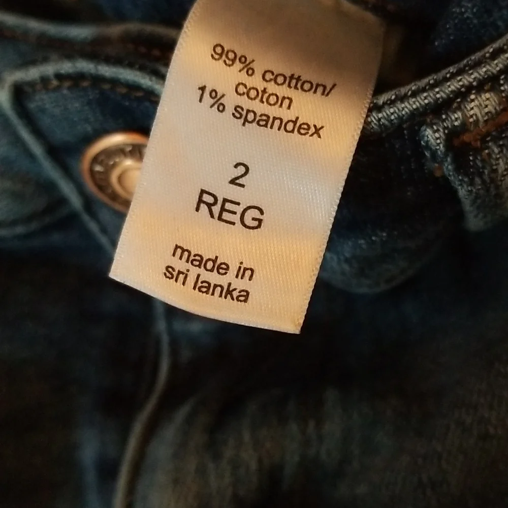 Brand new☆☆ Maurices Skinny Jeans - Picture 4 of 4